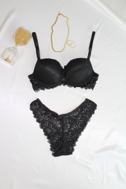 Siyah Balenli Dantelli Transparan İç Çamaşırı Takımı