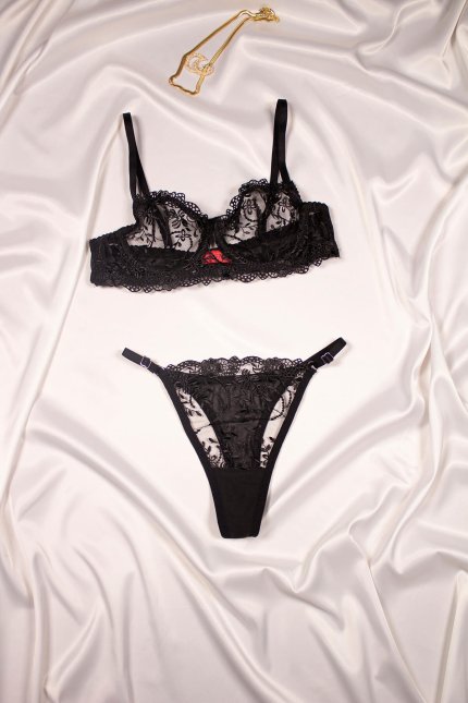 Siyah Balenli Dantelli Çiçek Desenli İç Çamaşırı Takımı