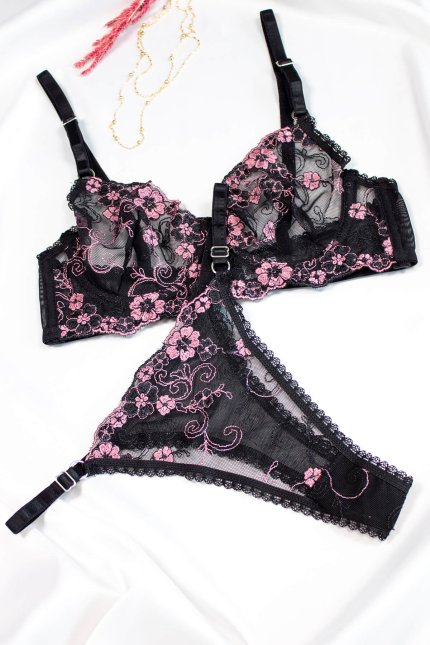 Siyah Çiçek Desenli Balenli Dantelli İç Çamaşırı Takımı